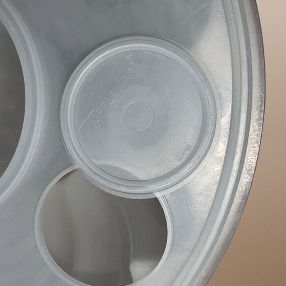 Vintage Tupperware White Jello Ring Jell-O Molds Lid Gelatin Salad Mold - Picture 3 of 7